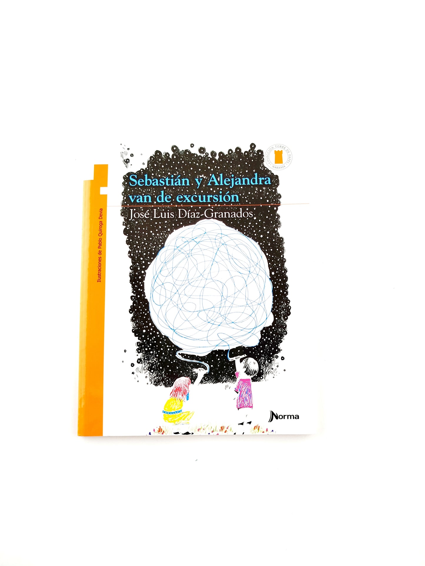 Sebastián y Alejandra van de excursión kit