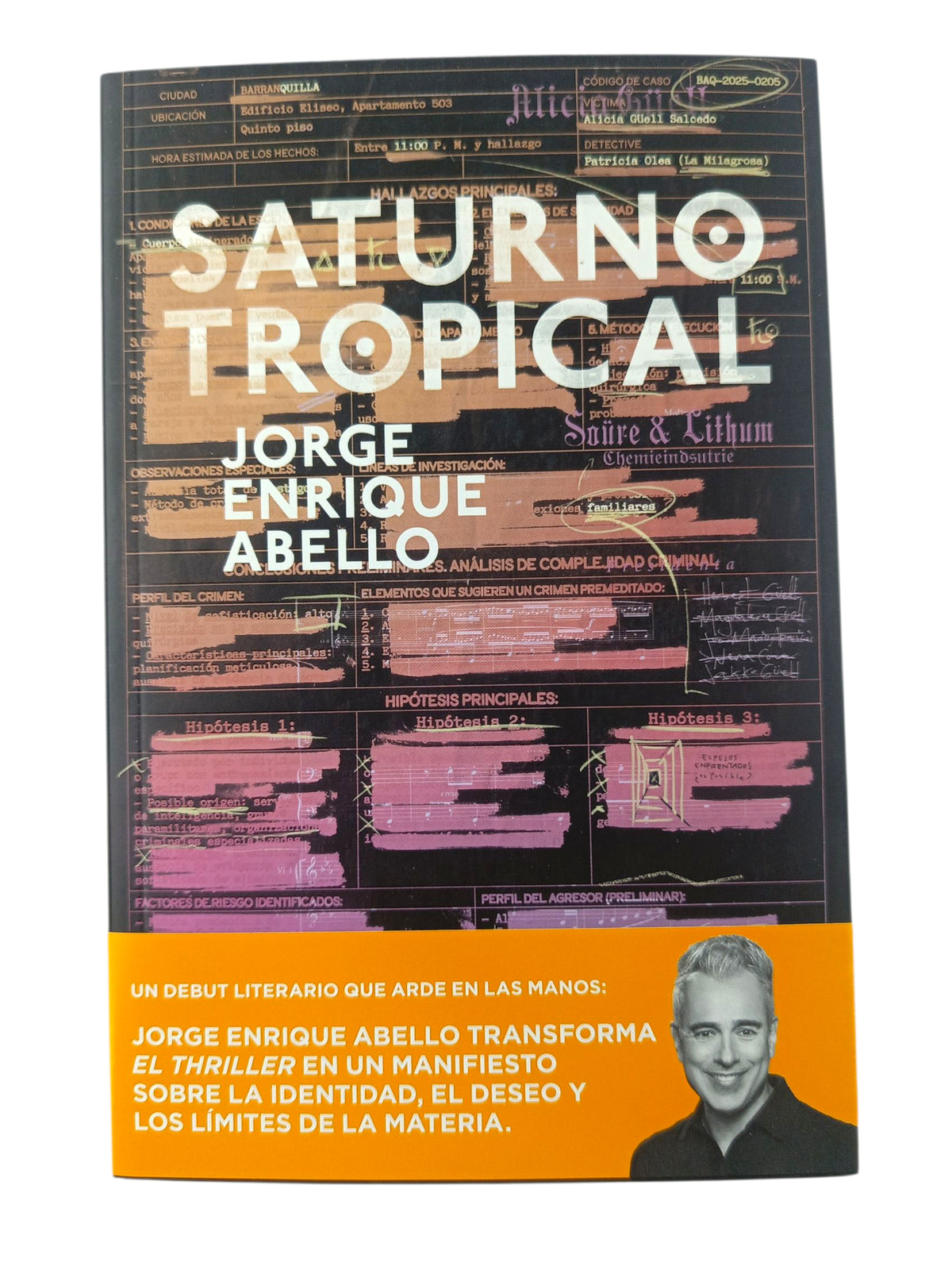 Saturno Tropical by Jorge Enrique Abello Moreno