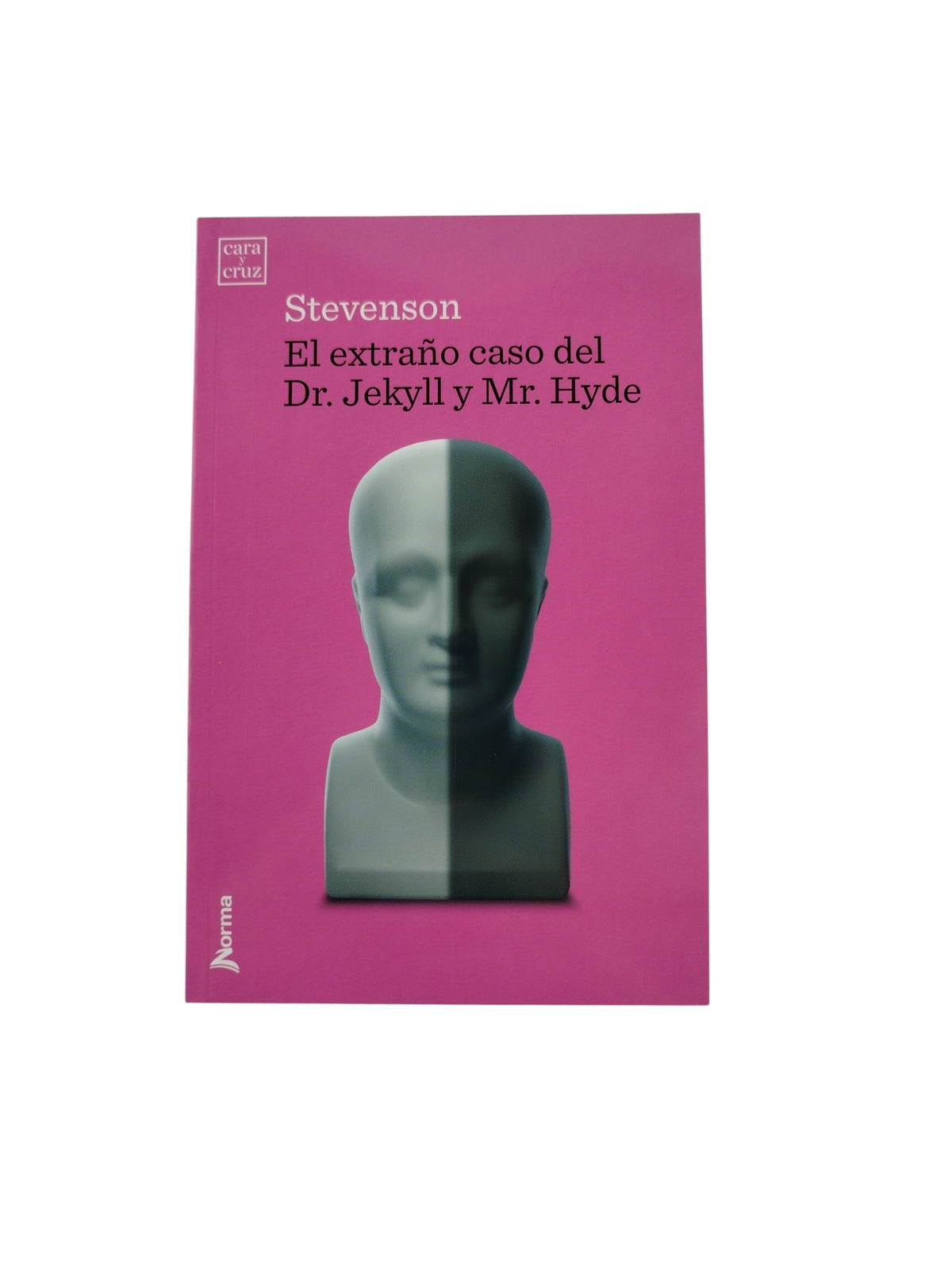 El Extraño Caso Del Dr. Jekyll y Mr. Hyde by Robert Louis Stevenson