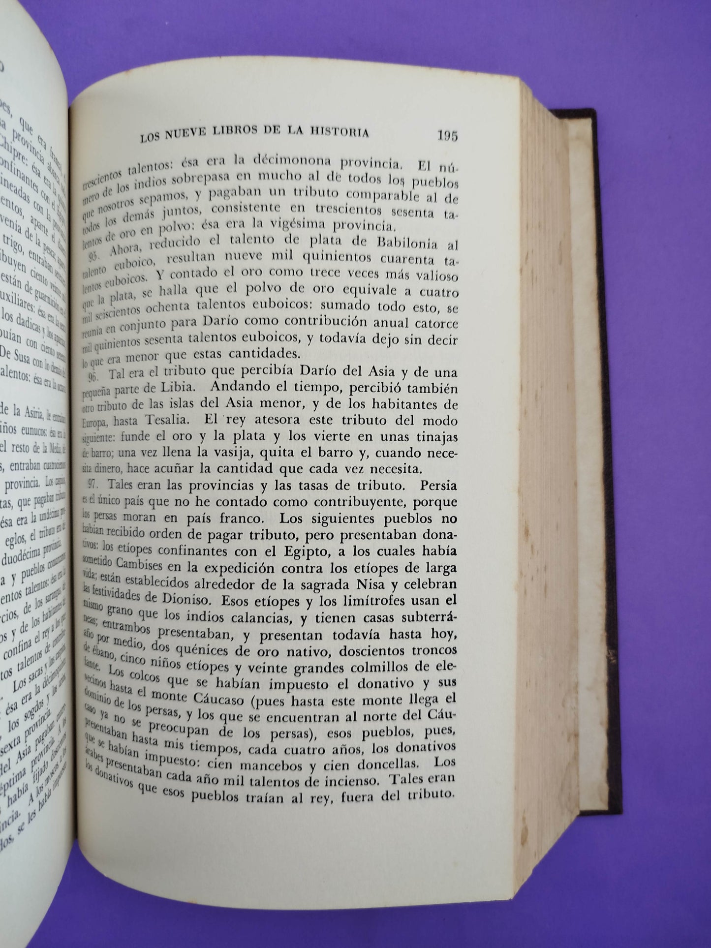 Los nueve libros de la historia