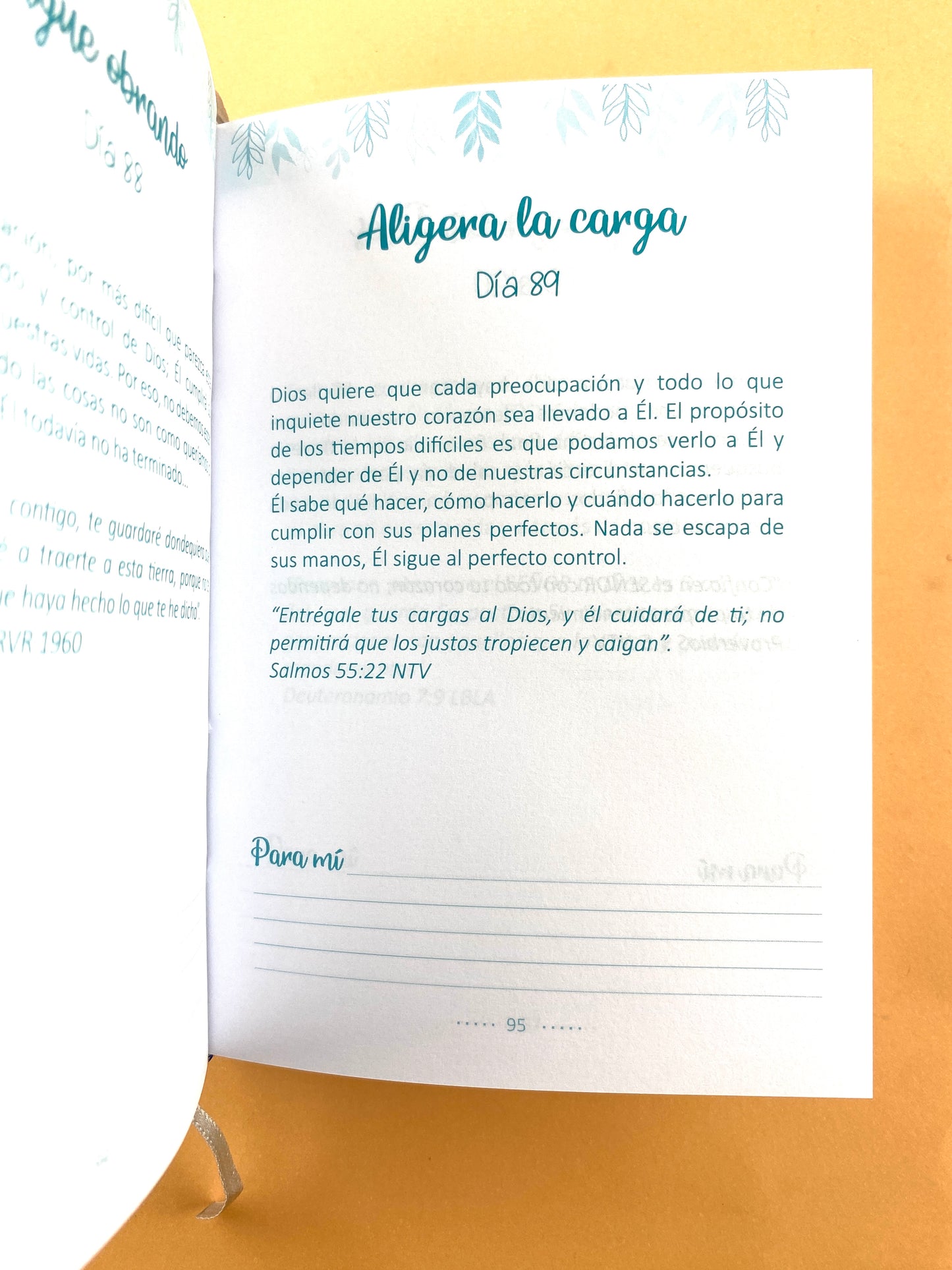 Devocional un día a la vez by Diana Jurado