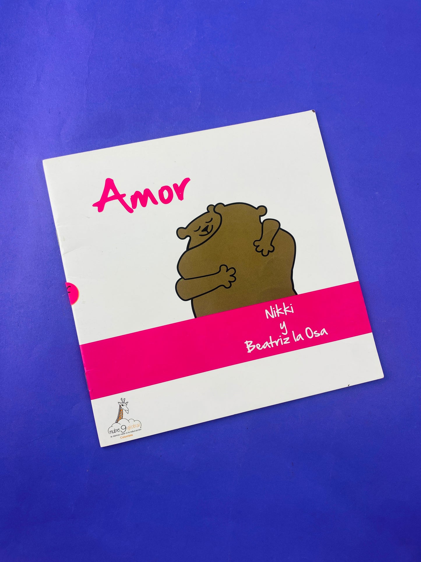 Amor Nikki y Beatriz la osa