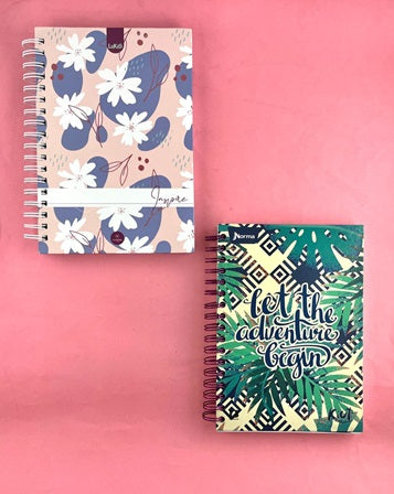 Cuaderno argollado pequeño cuadriculado pasta dura 7 materias Mujer