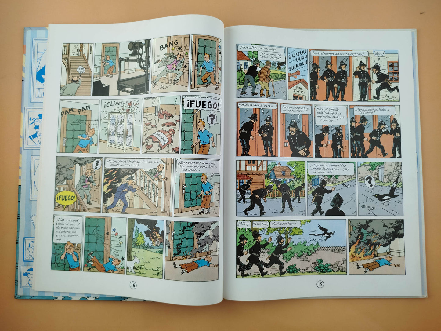 Tintín La isla Negra