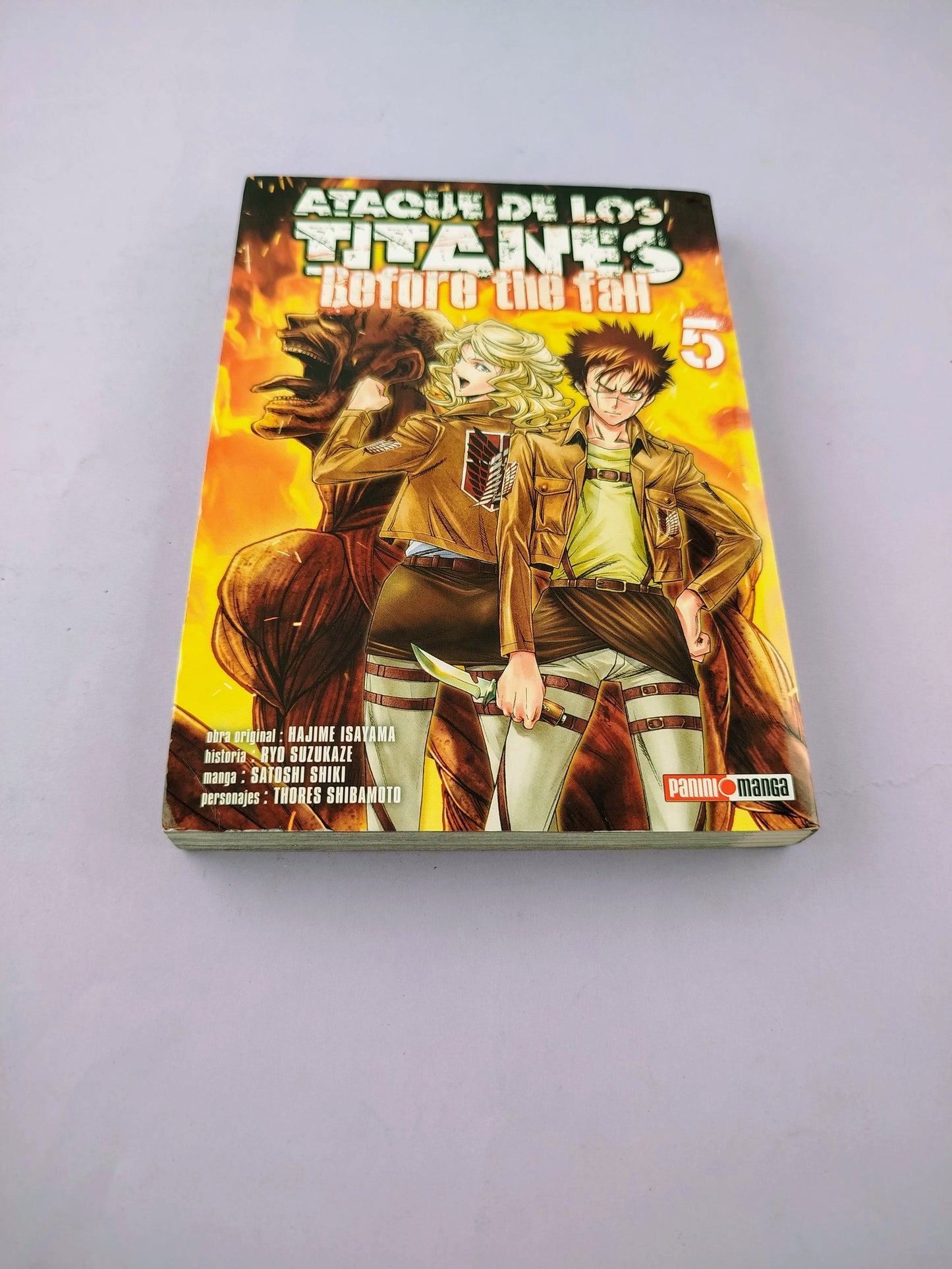 Ataque de los titanes before the fall N.5