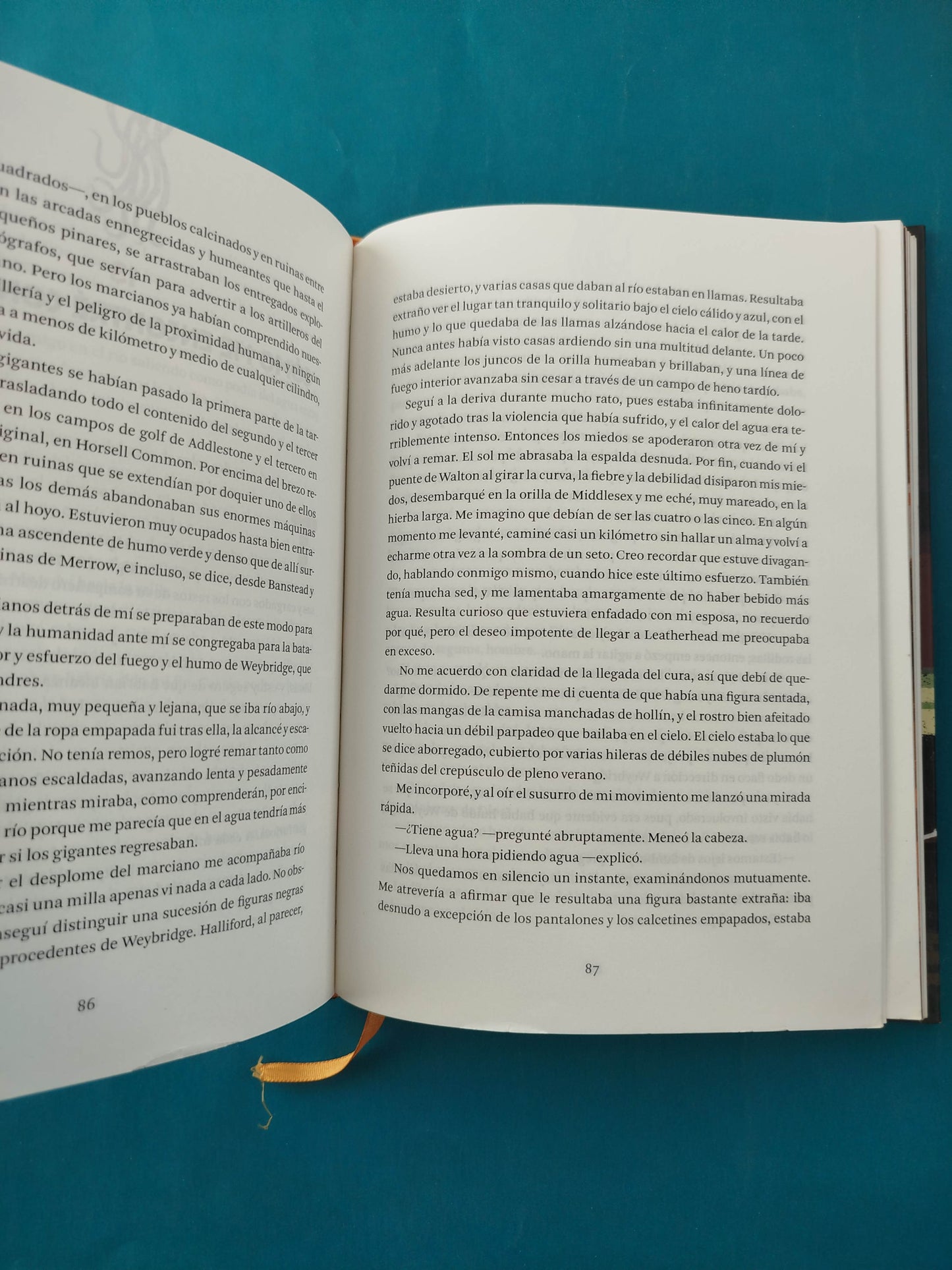 La Guerra De Los Mundos by H.G Wells