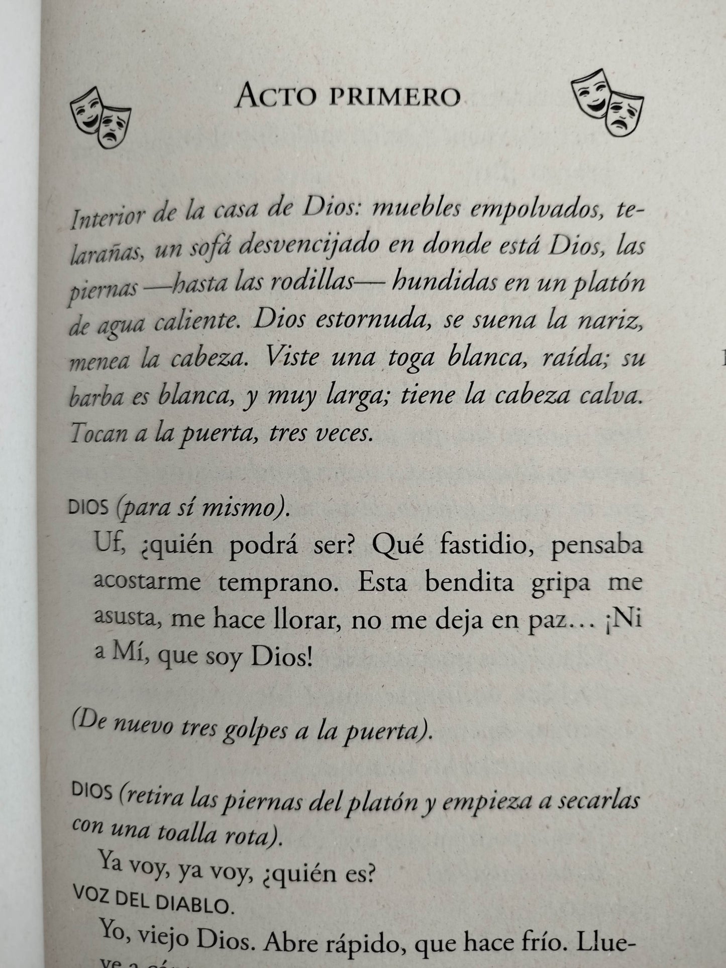 Ahí están pintados by Evelio Rosero