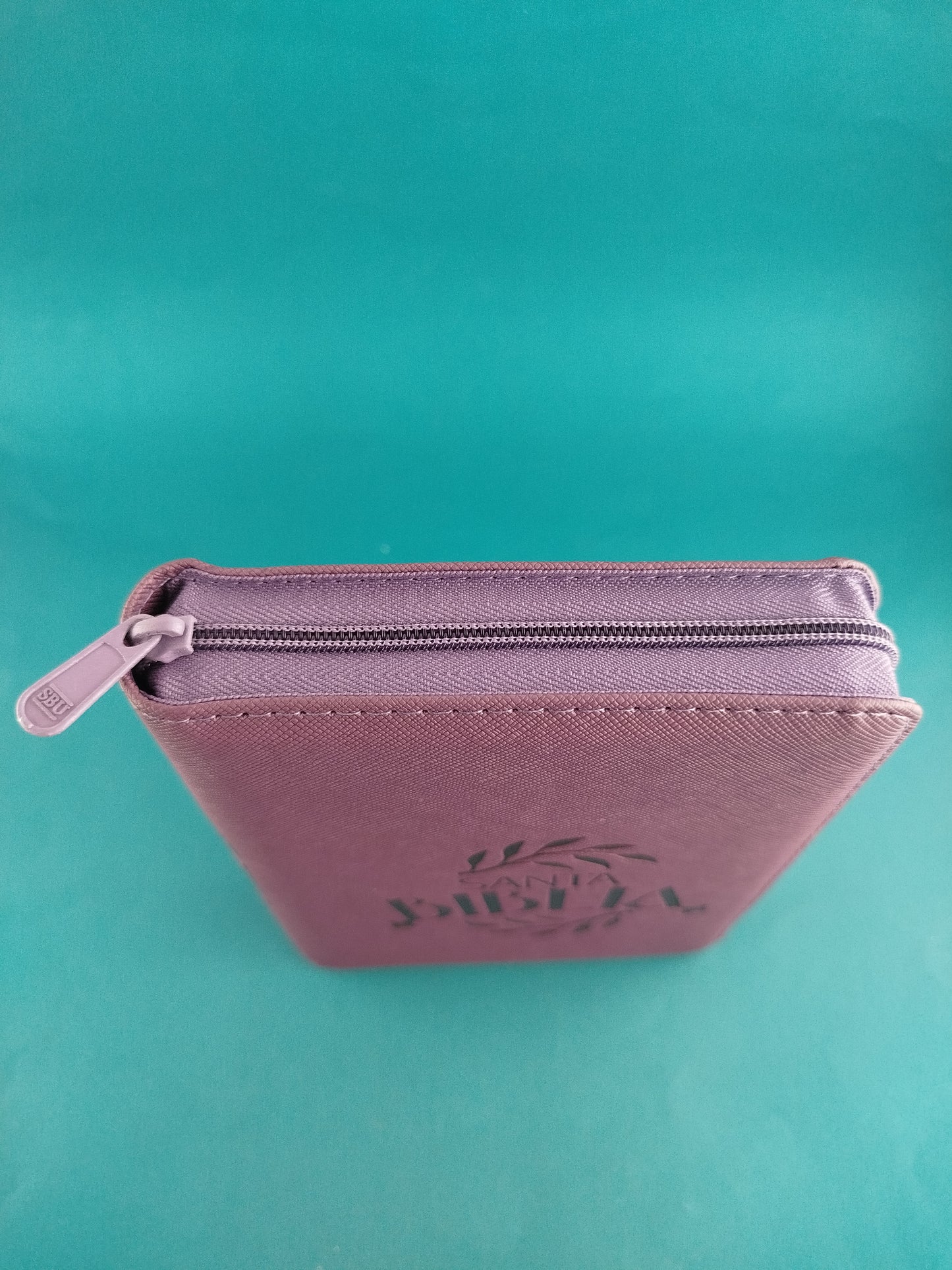 BIiblia rvr 60 morada borde blanco mediana