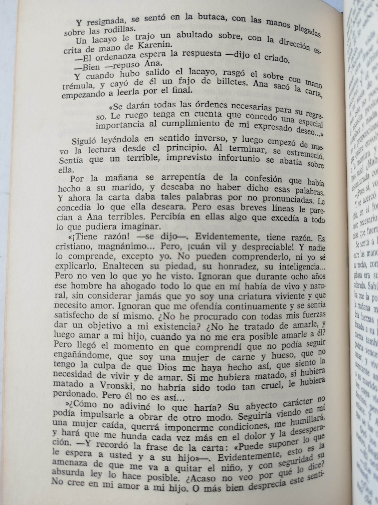 Ana Karenina by Leon Tolstoi