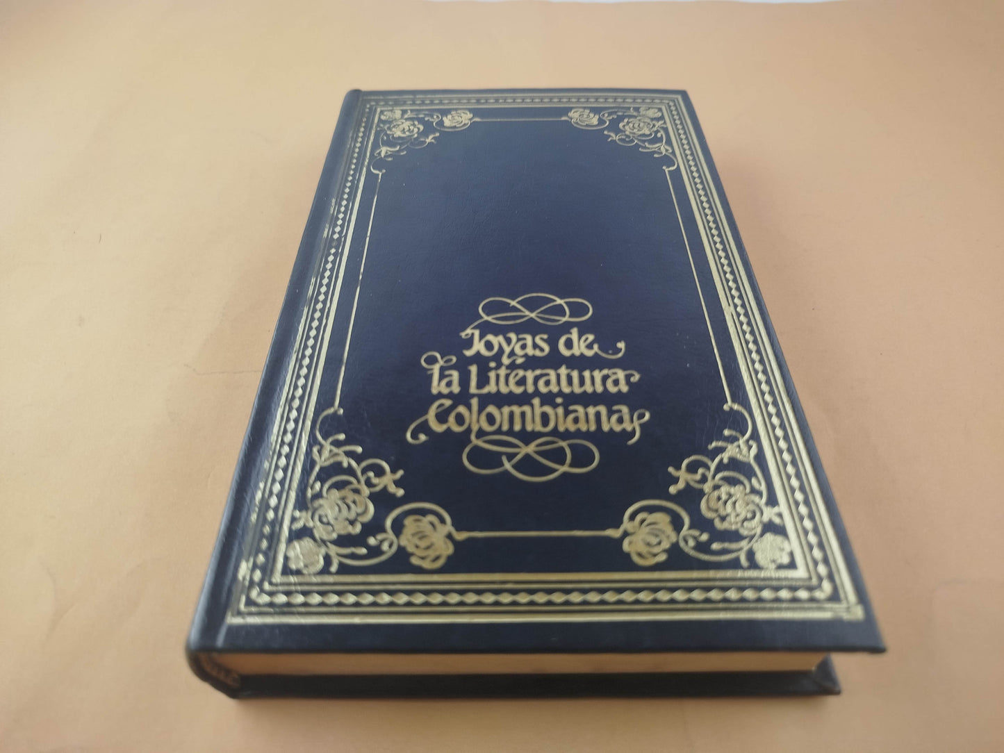 Obra poética Luis Carlos López