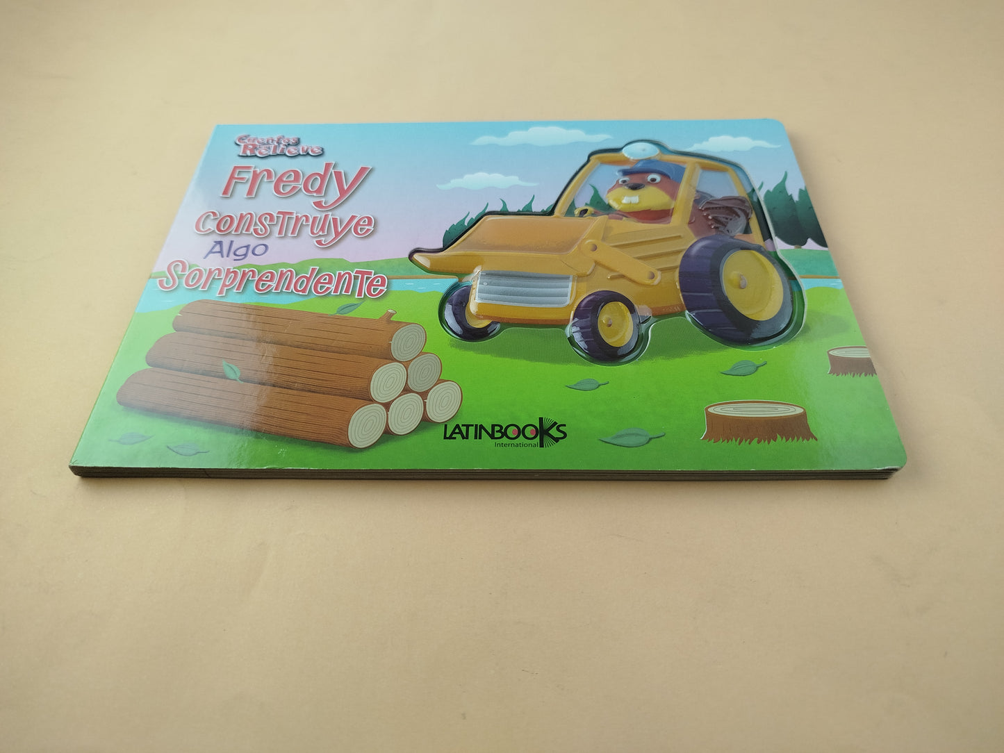 Fredy Construye Algo Sorprendente