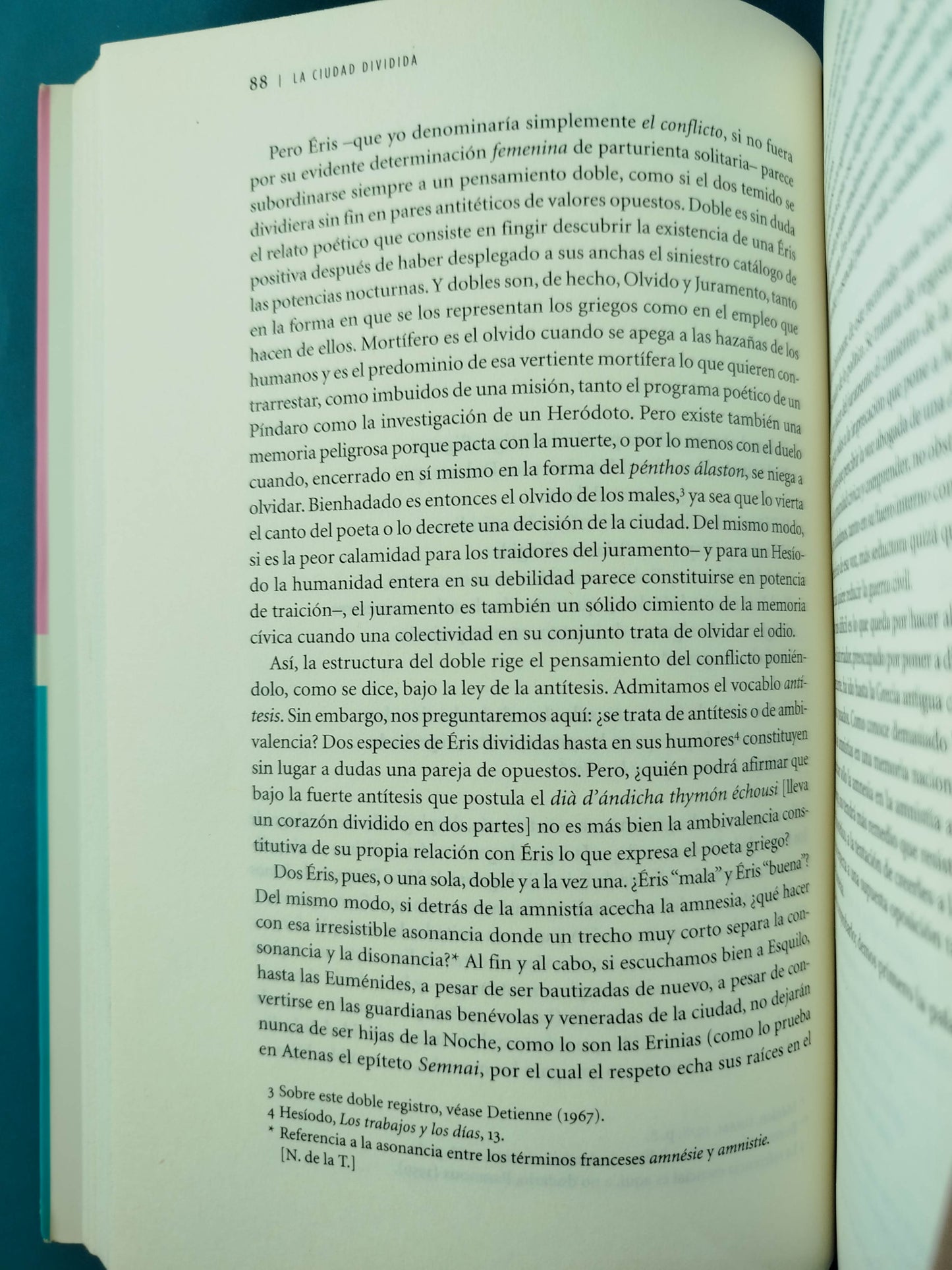 La Ciudad Dividida. El Olvido En La Memoria De Atenas