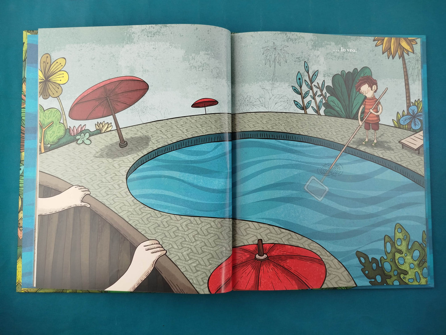 El niño en el hotel al borde de la carretera