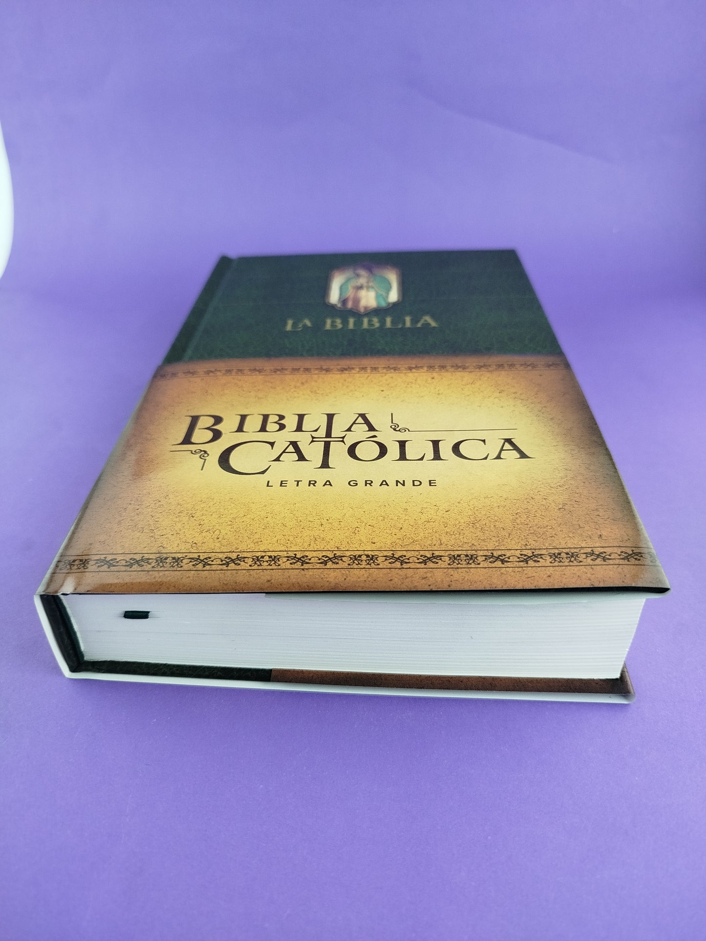 Biblia católica Letra grande verde by Biblia de América