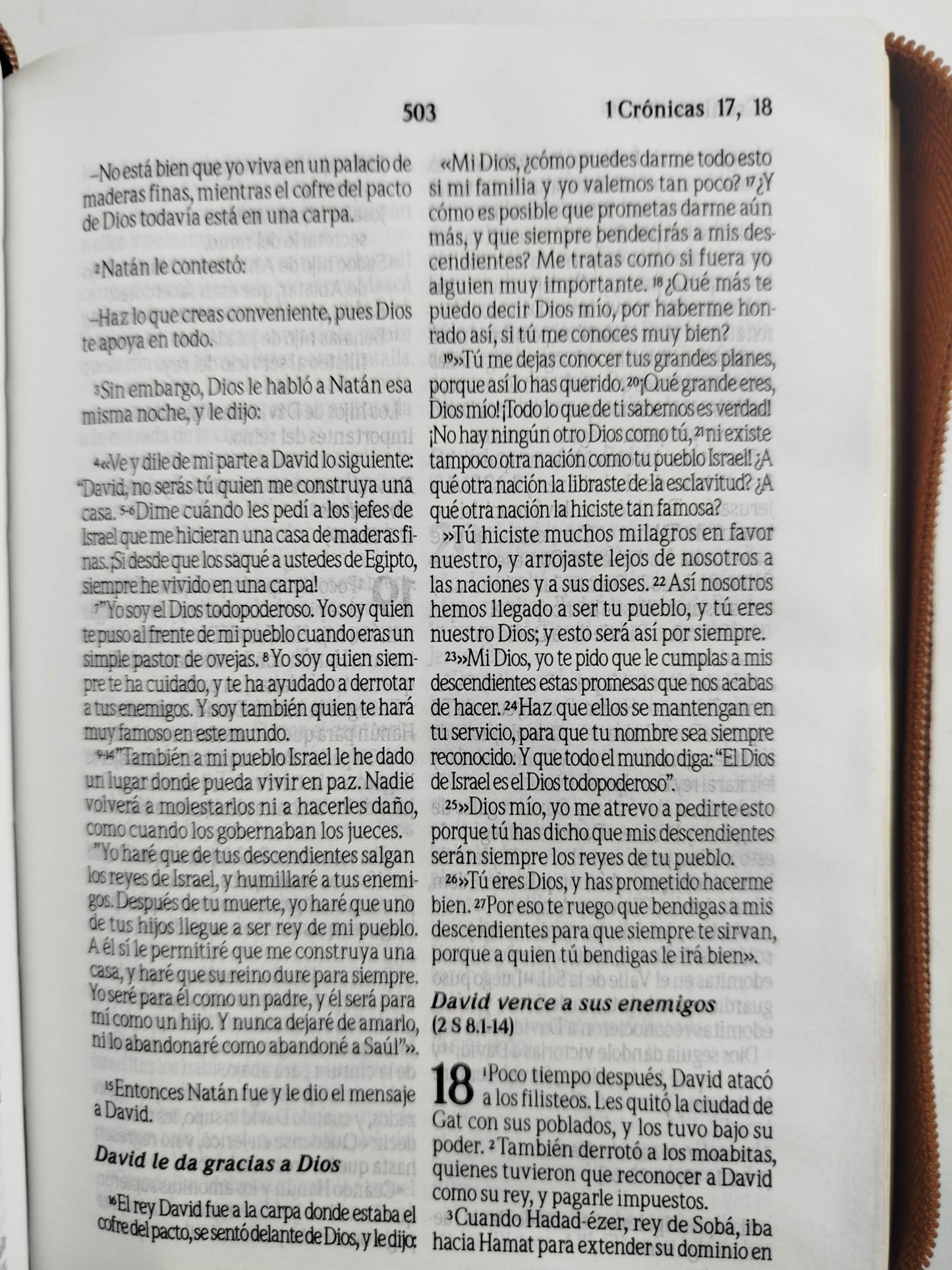 Biblia tla cafe con cierre by Varios
