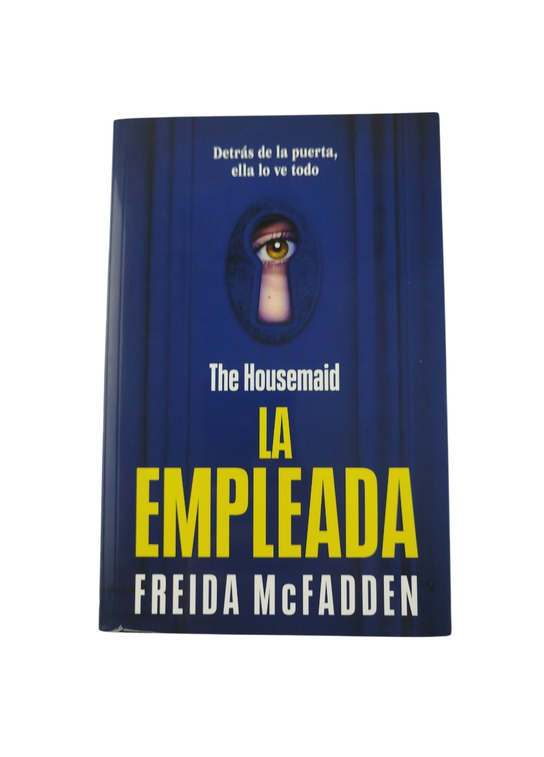 La Empleada by Freida Mcfadden