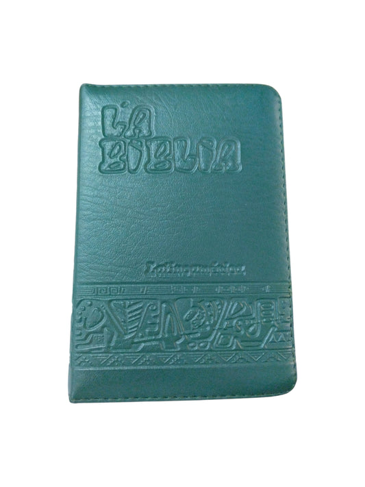 Biblia latinoamericana pequeña con cierre verde