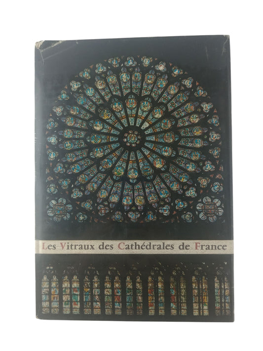 Les vitraux des Cáthedrales de France