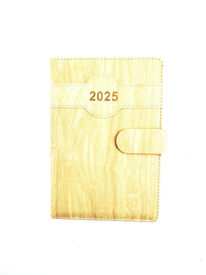 Agenda ejecutiva 2025 broche beige