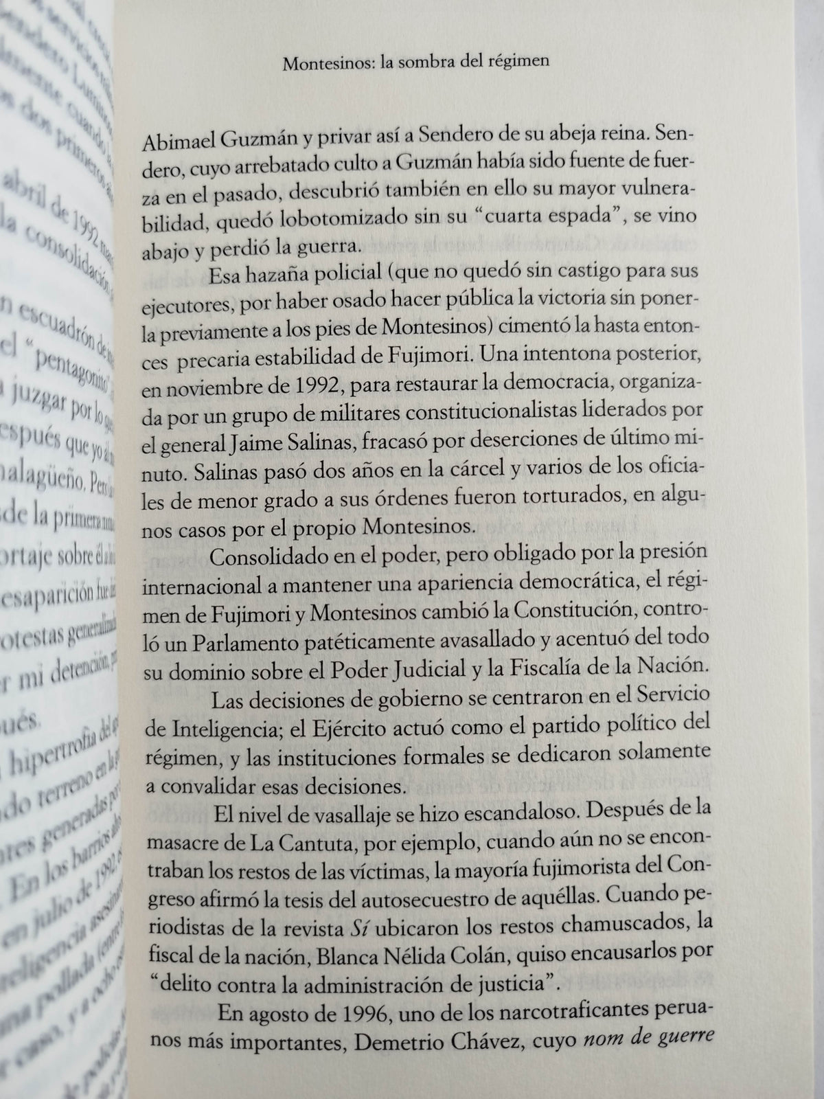 Un mundo muy raro by Carlos Monsiváis