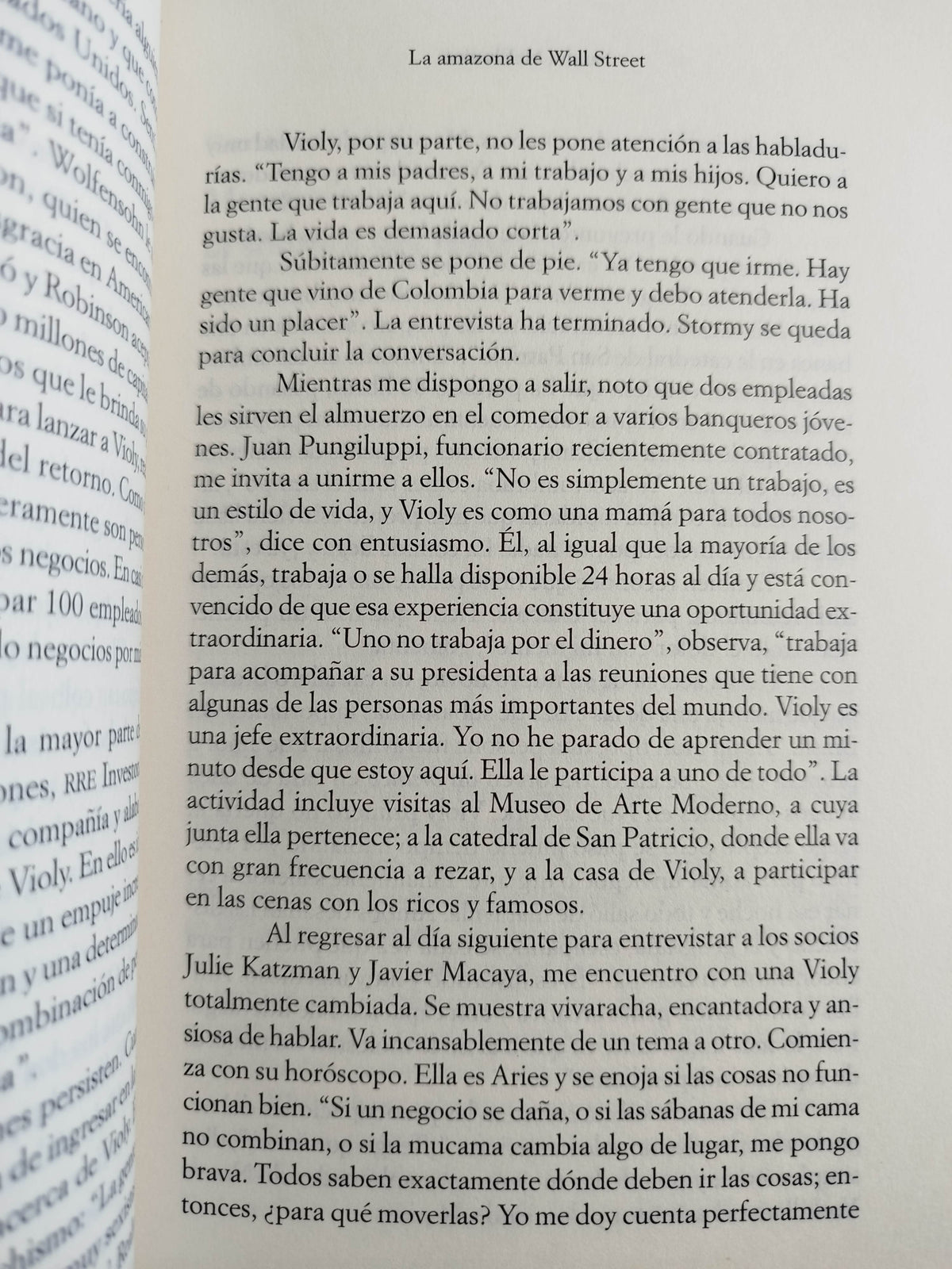 Un mundo muy raro by Carlos Monsiváis
