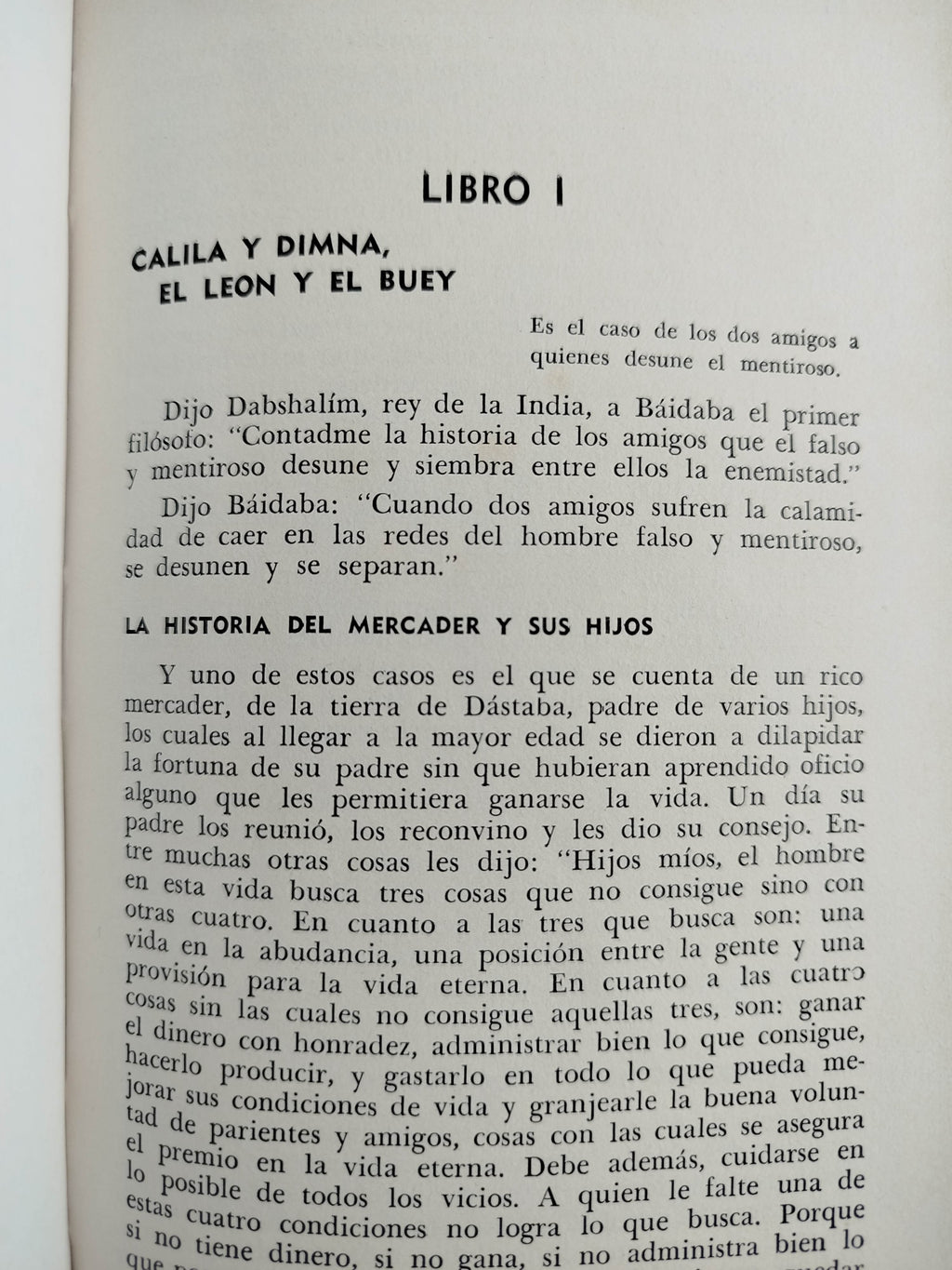 Calila y Dimna by Antonio Chalita Sfair