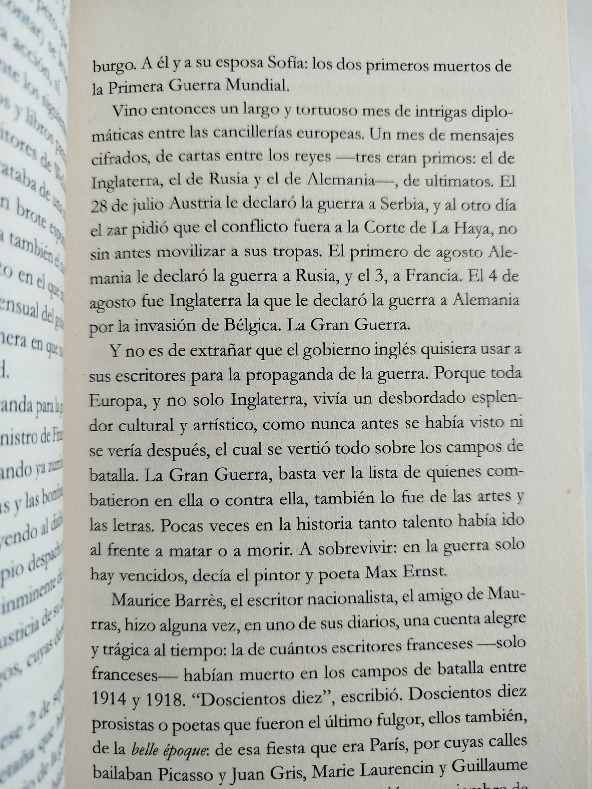 Ningún tiempo es pasado by Juan Esteban Costaín