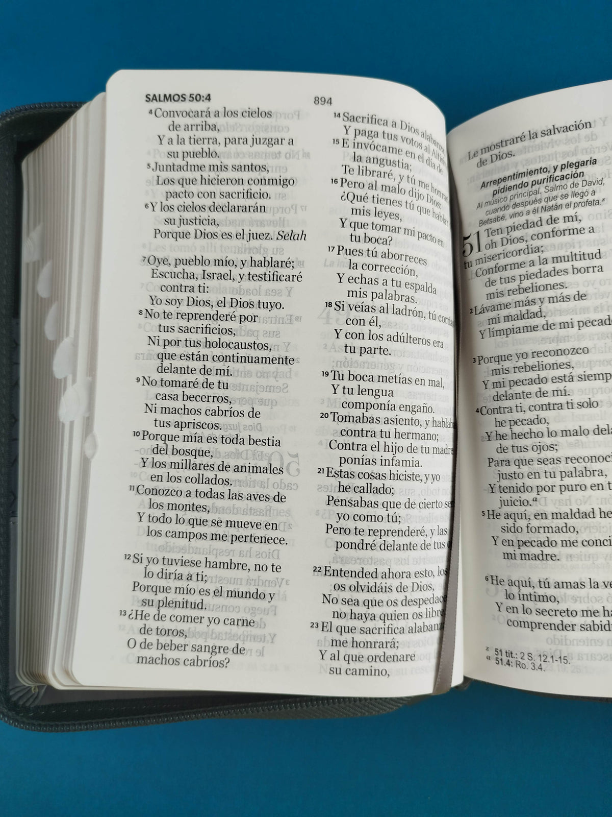 Biblia rvr 1960 tricolor negro-gris letra grande con forro e índice by Reina Valera 1960