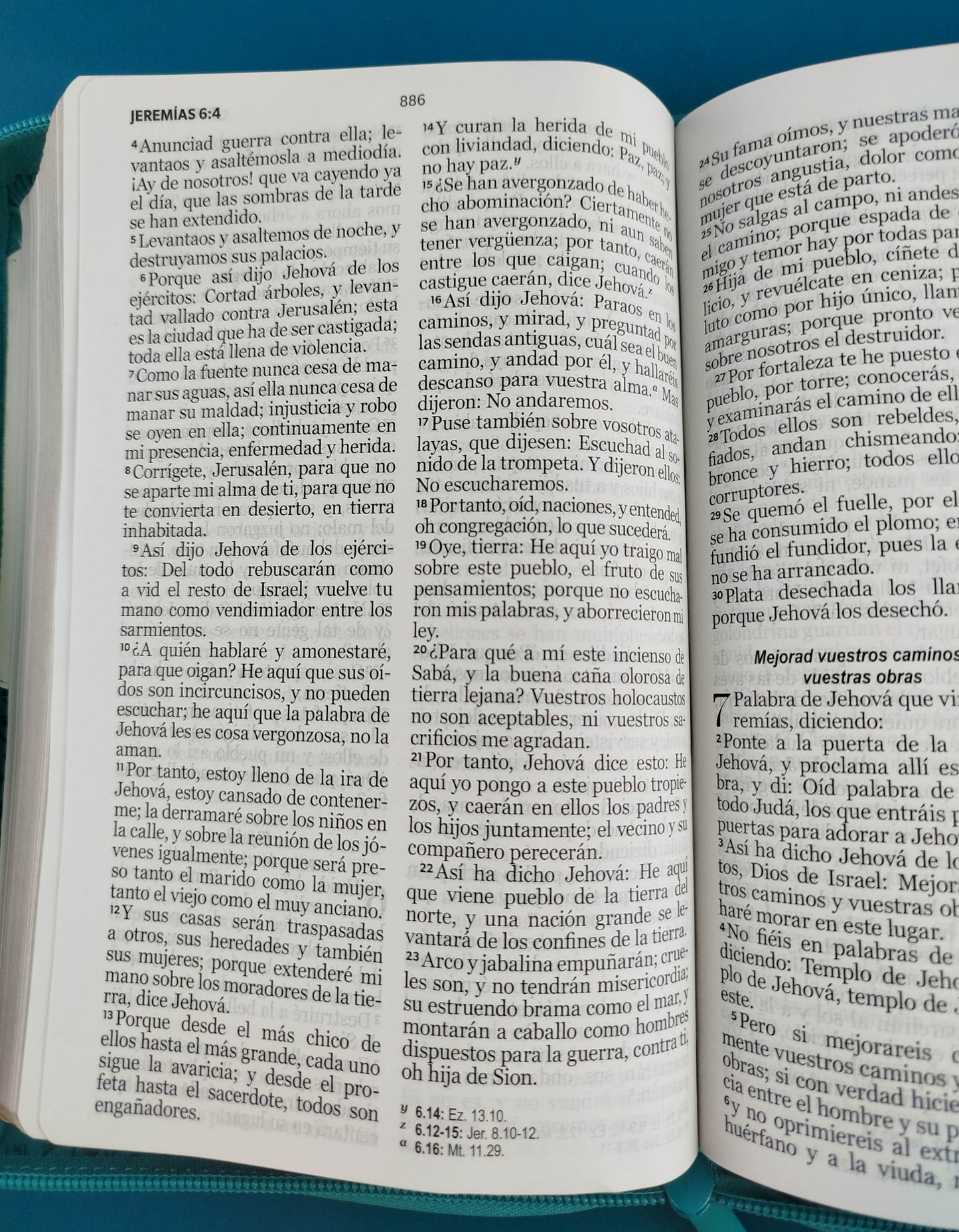 Biblia rvr 1960 bitono turquesa-blanco letra grande con forro borde dorado