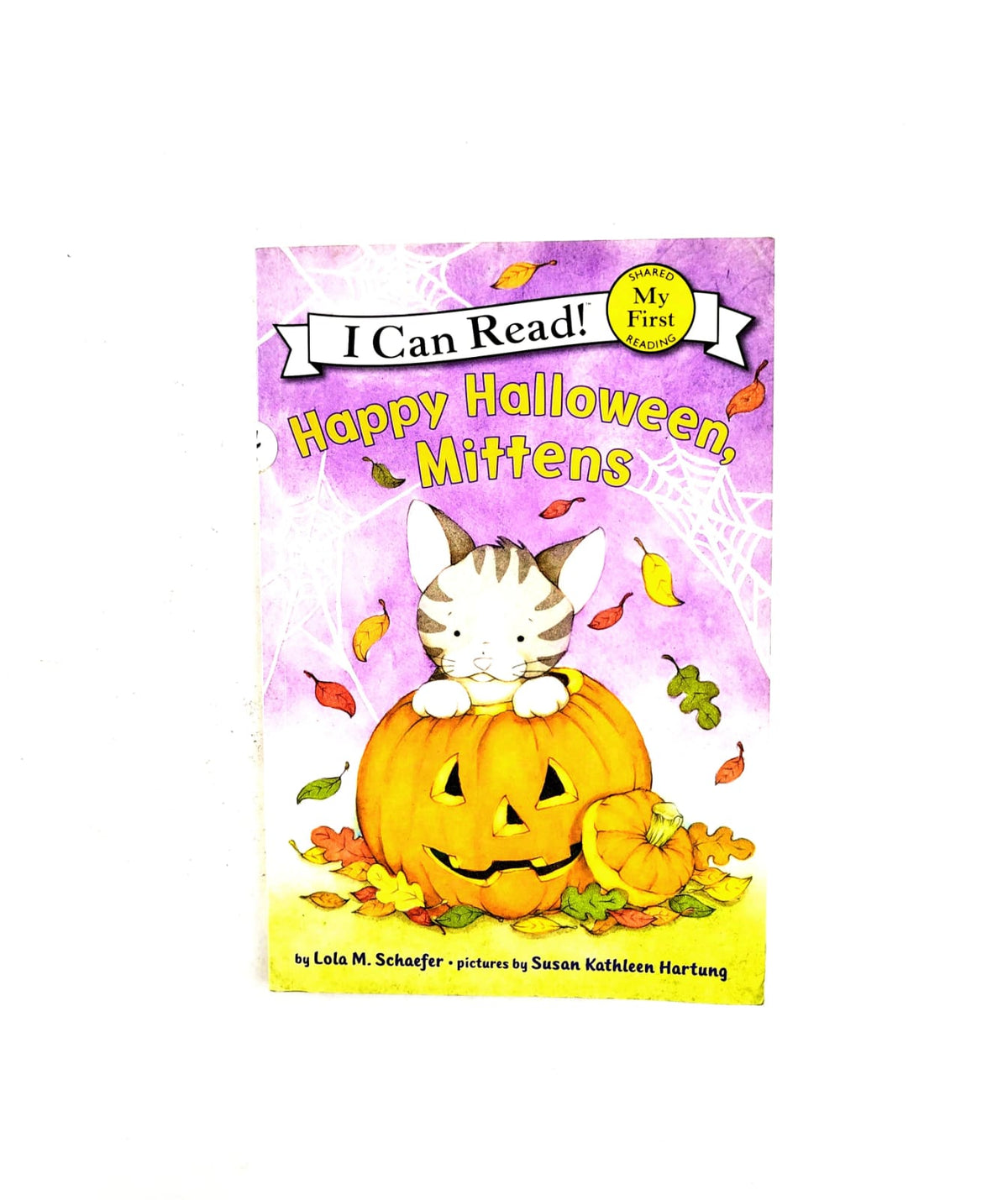 Happy halloween, Mittens by Lola M Schaefer