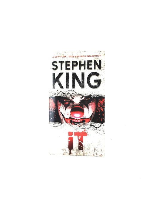 It: a novel by Stephen