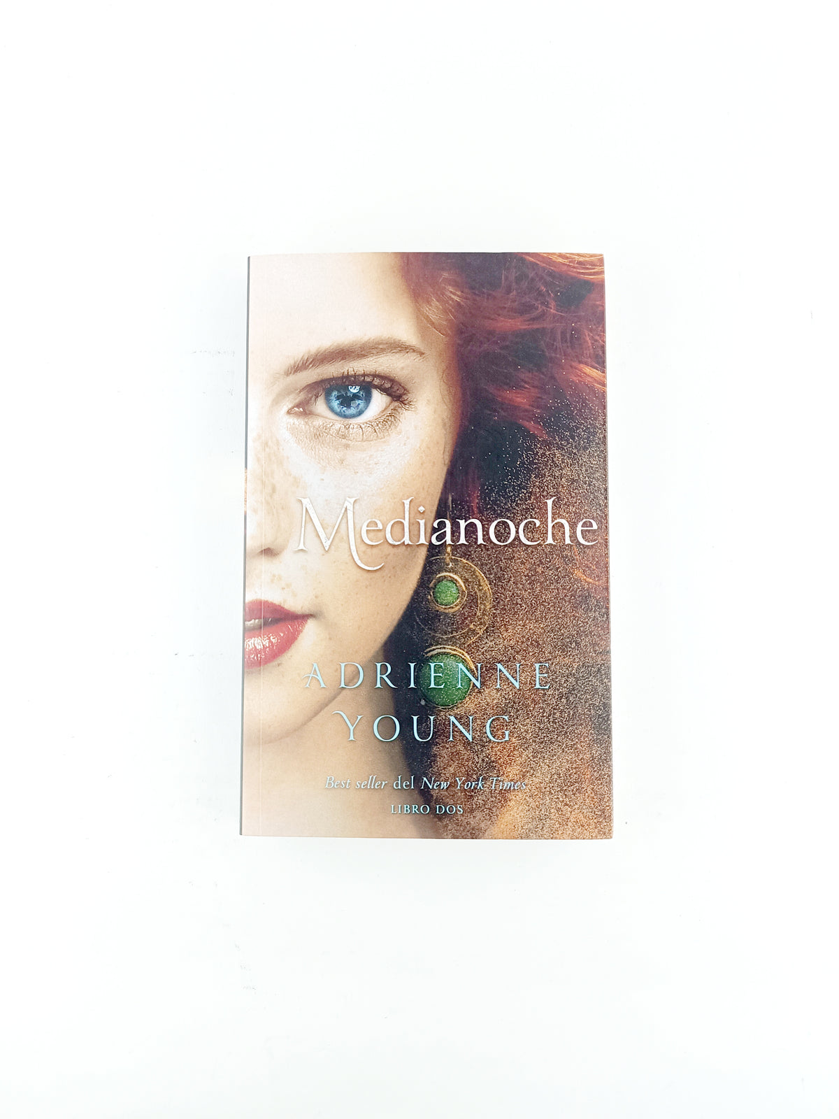 Medianoche by Adrienne Young