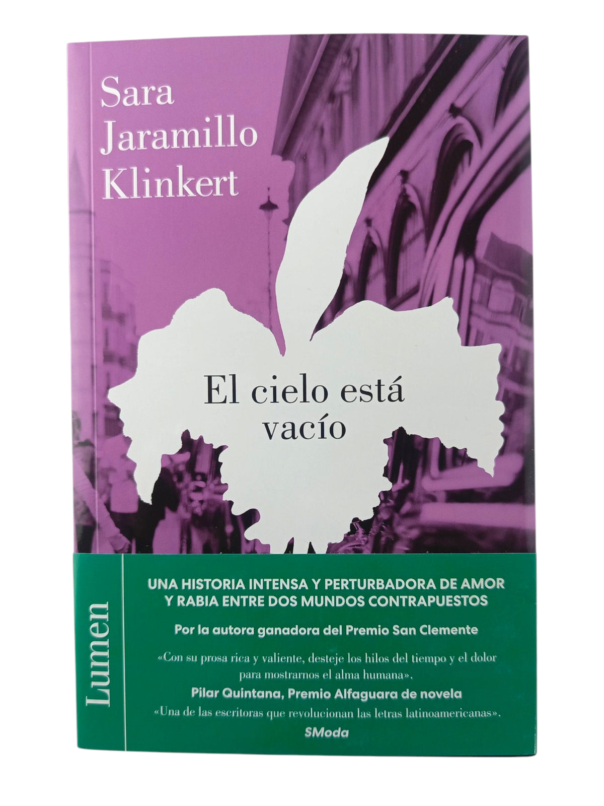 El cielo está vacío by Sara Jaramillo Klinkert
