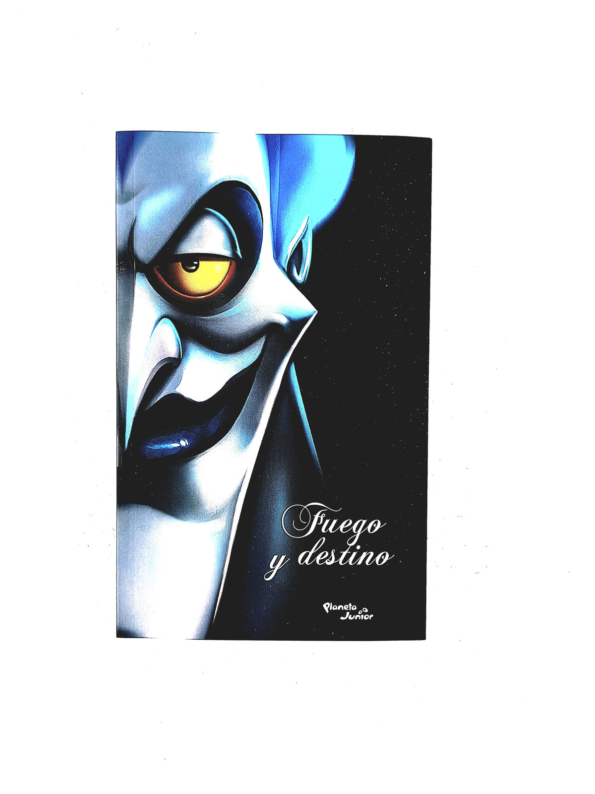 Villanos Fuego y destino una historia del amo de la oscuridad by Serena Valentino