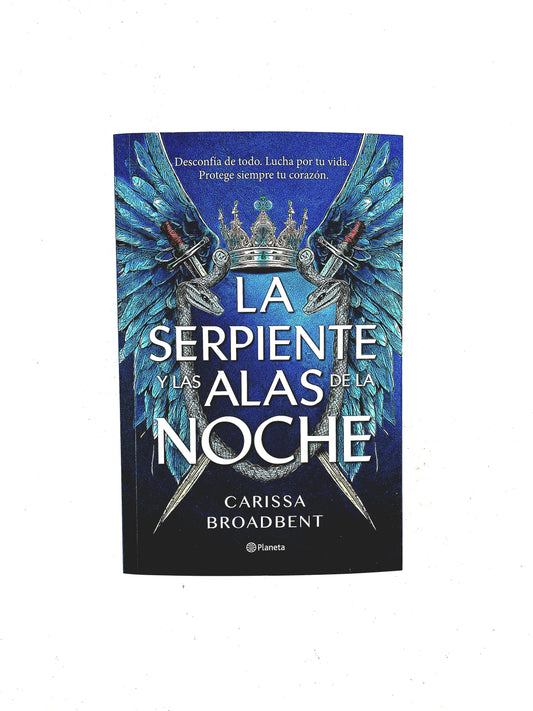 La serpiente y las alas de la noche