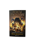 Percy Jackson La Diosa De Tres Cabezas by Rick Riordan