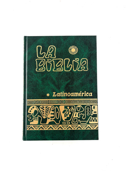 Biblia Latinoamérica grande verde Tapa Dura by Latinoamérica