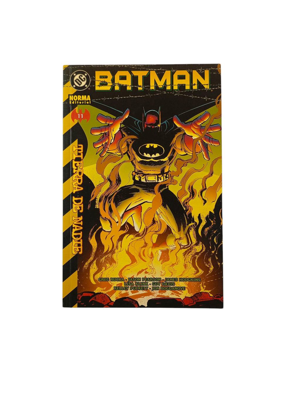 Batman Tierra De Nadie #11 by Greg Rucka