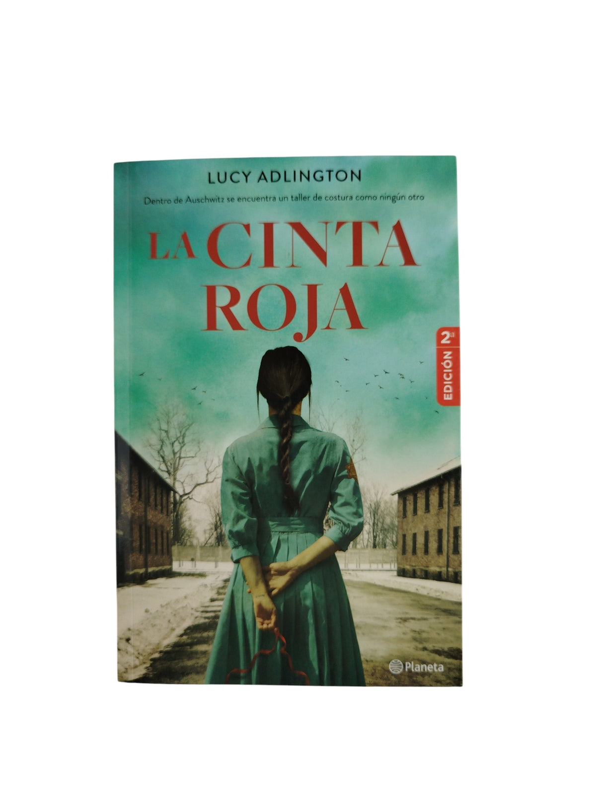 La cinta roja by Lucy Adlington