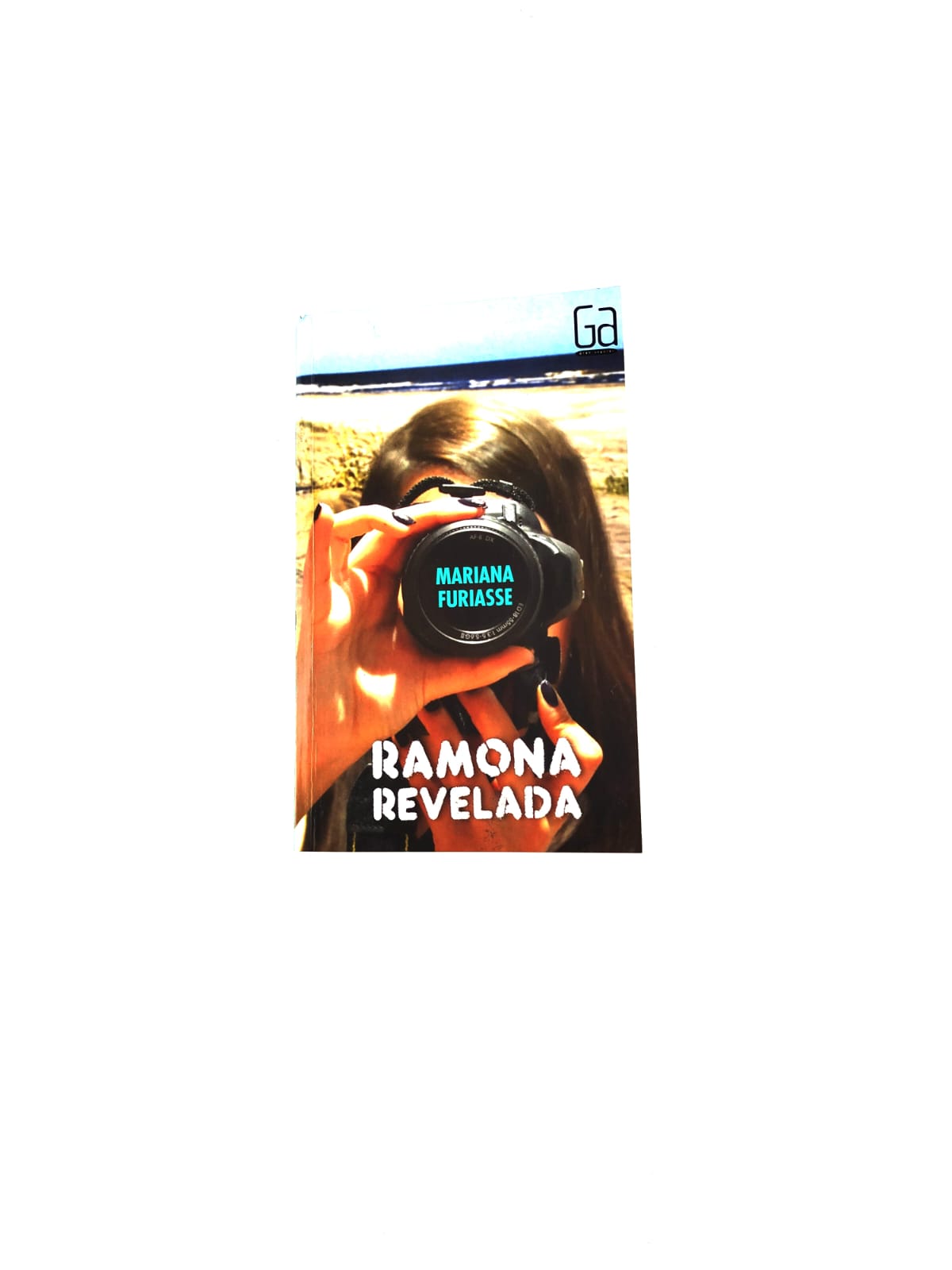 Ramona revelada by Mariana Furiasse