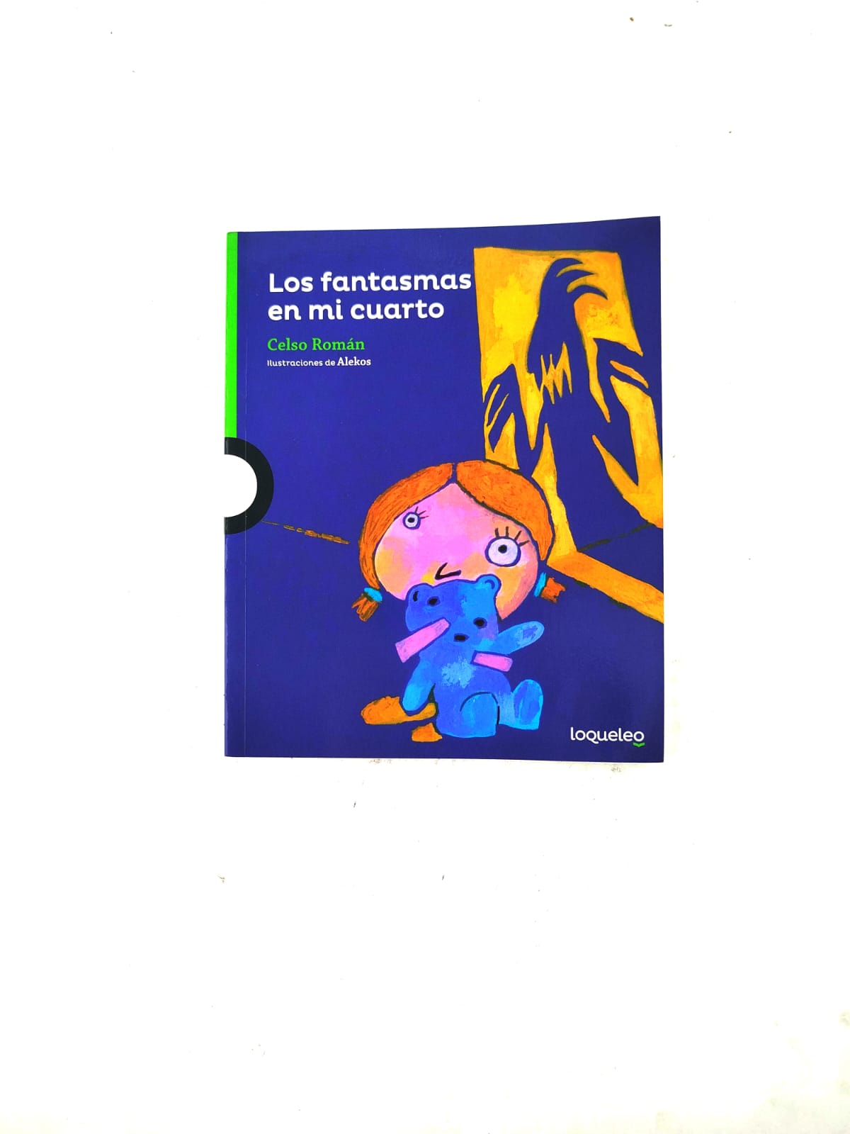 Los fantasmas en mi cuarto by Celso Román
