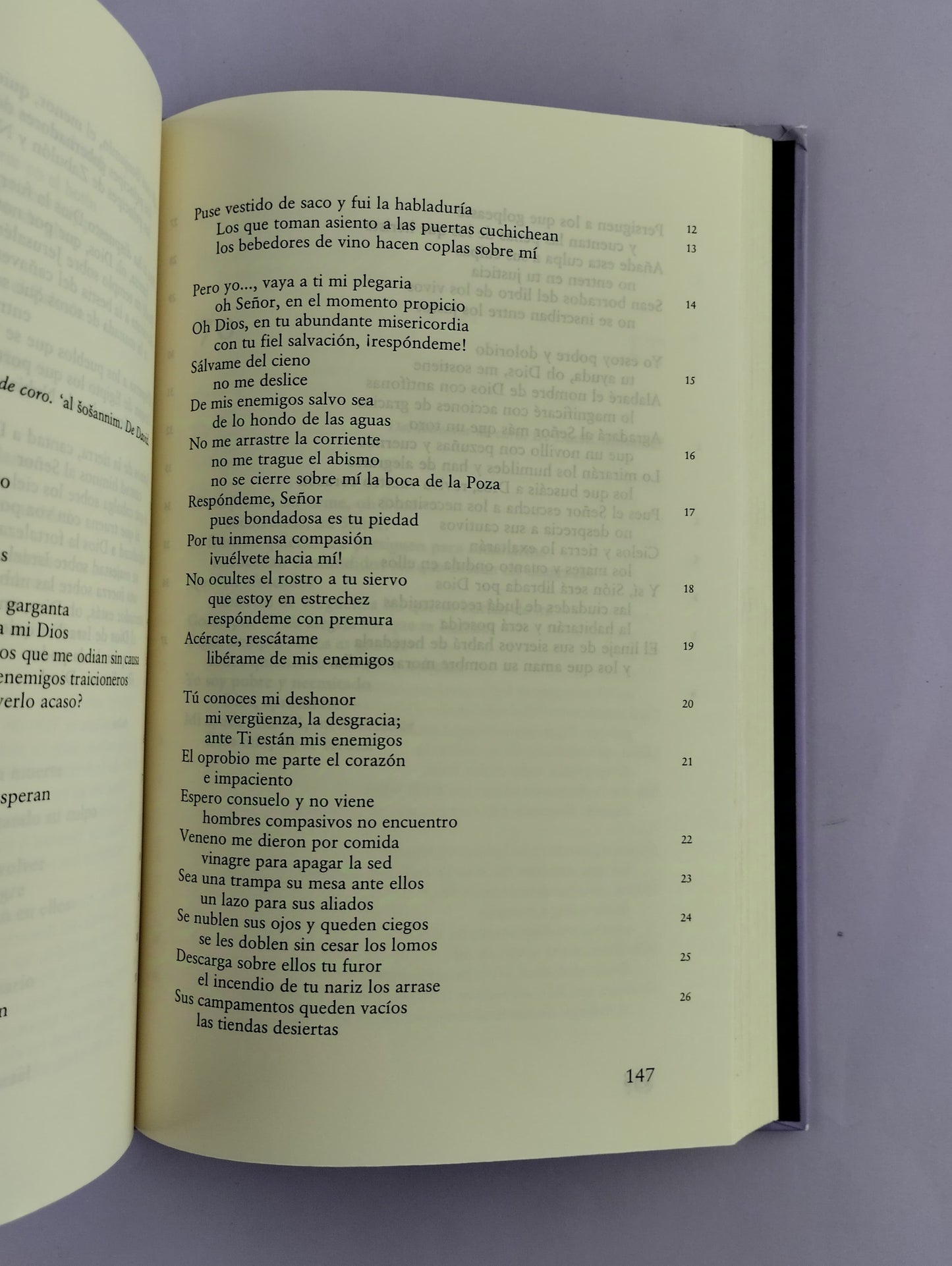 Libro de los salmos himnos y lamentaciones