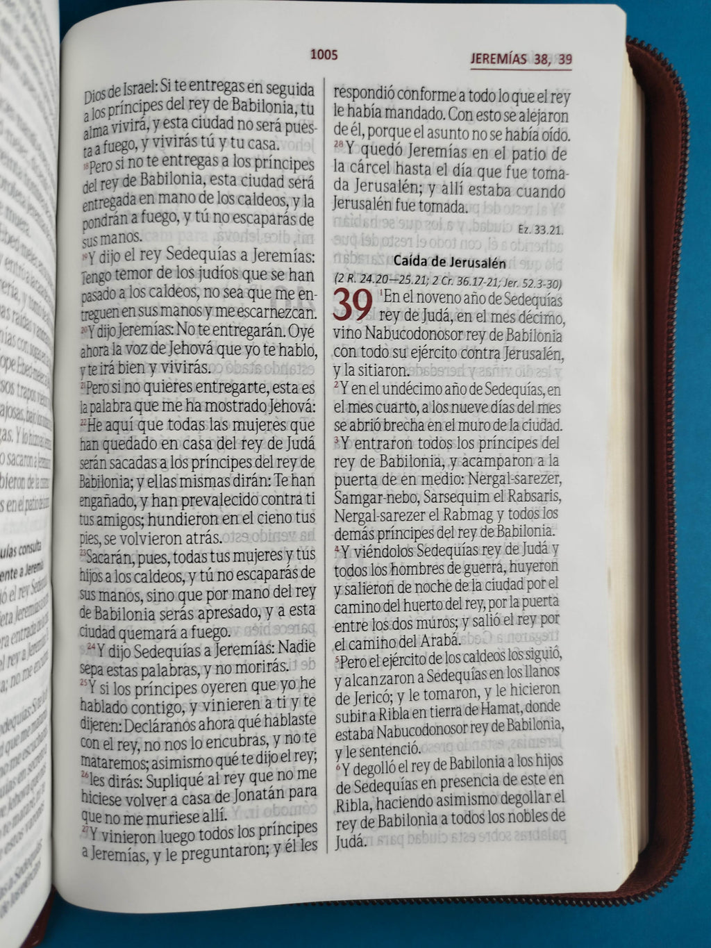 Biblia Rvr 055 Vinotinto Borde Dorado by libreriatroya.com