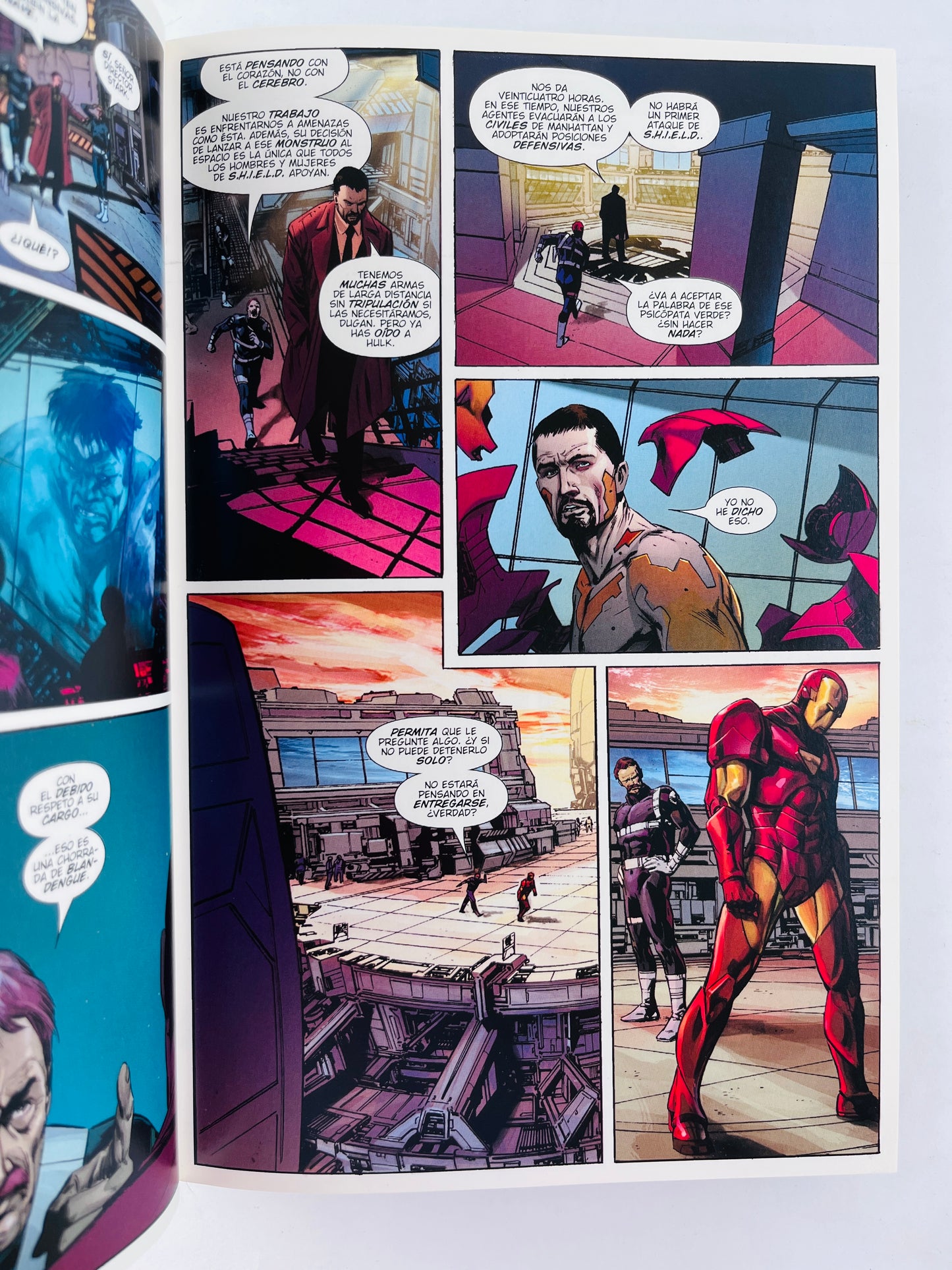 Iron man director de shield embrujado