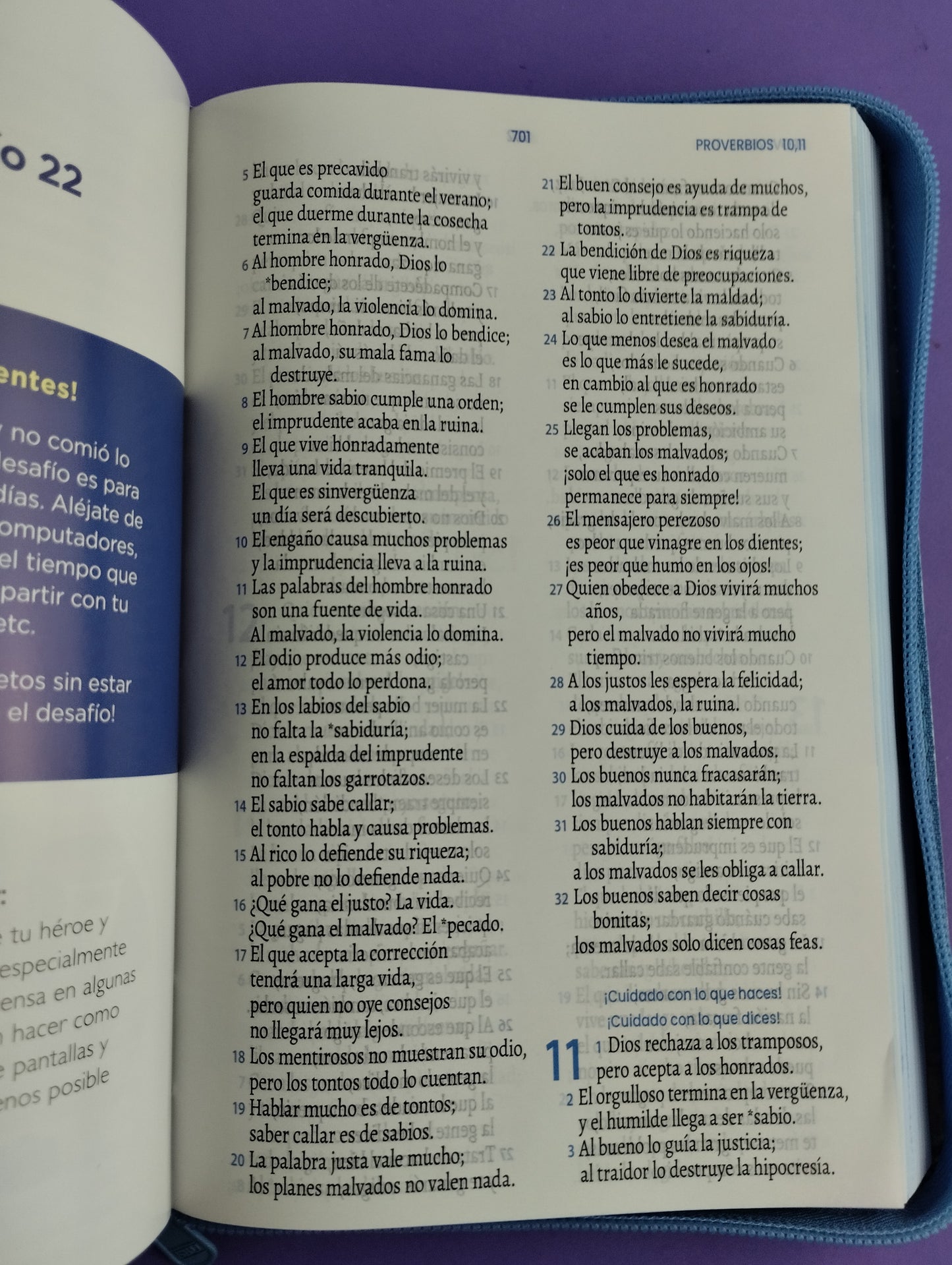 Biblia se un héroe TLA azul letra grande / canto azul