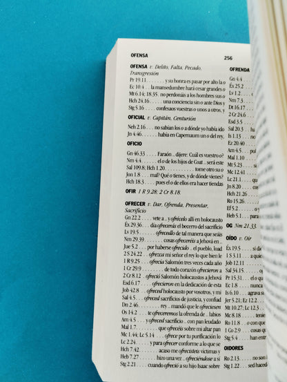 Concordancia de la biblia de bolsillo by Referencias de bolsillo caribe