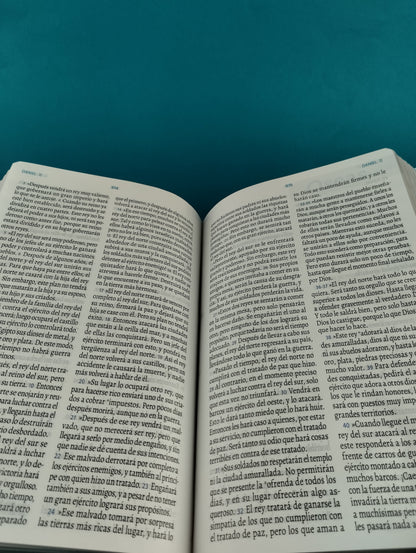 Biblia traducción en lenguaje actual 066 azul oscuro - azul claro / canto plateado