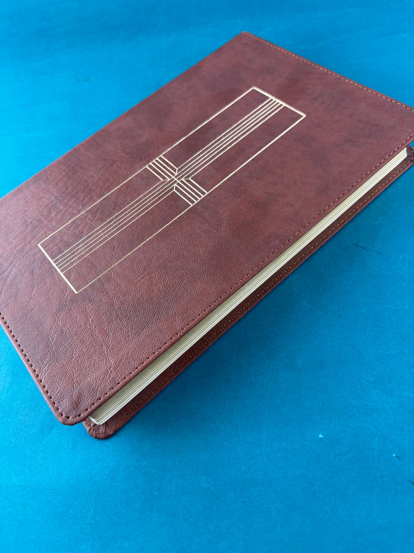 Biblia NTV Filament café canto dorado