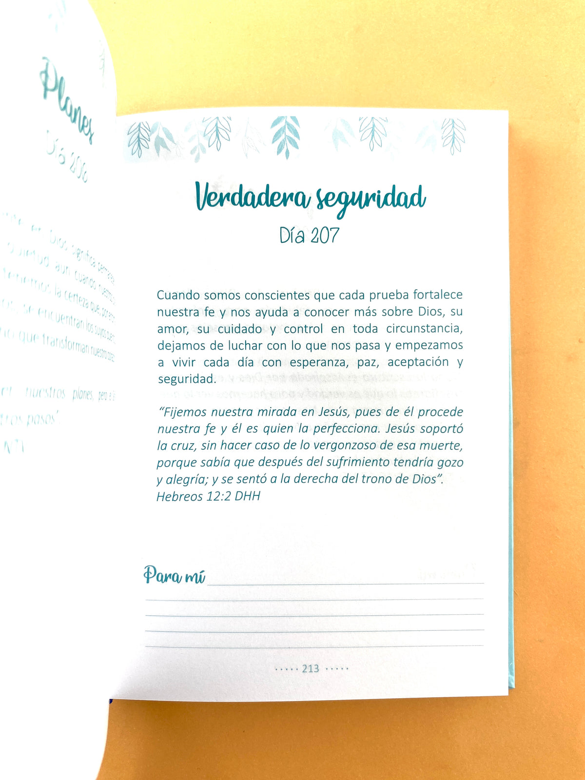 Devocional un día a la vez by Diana Jurado