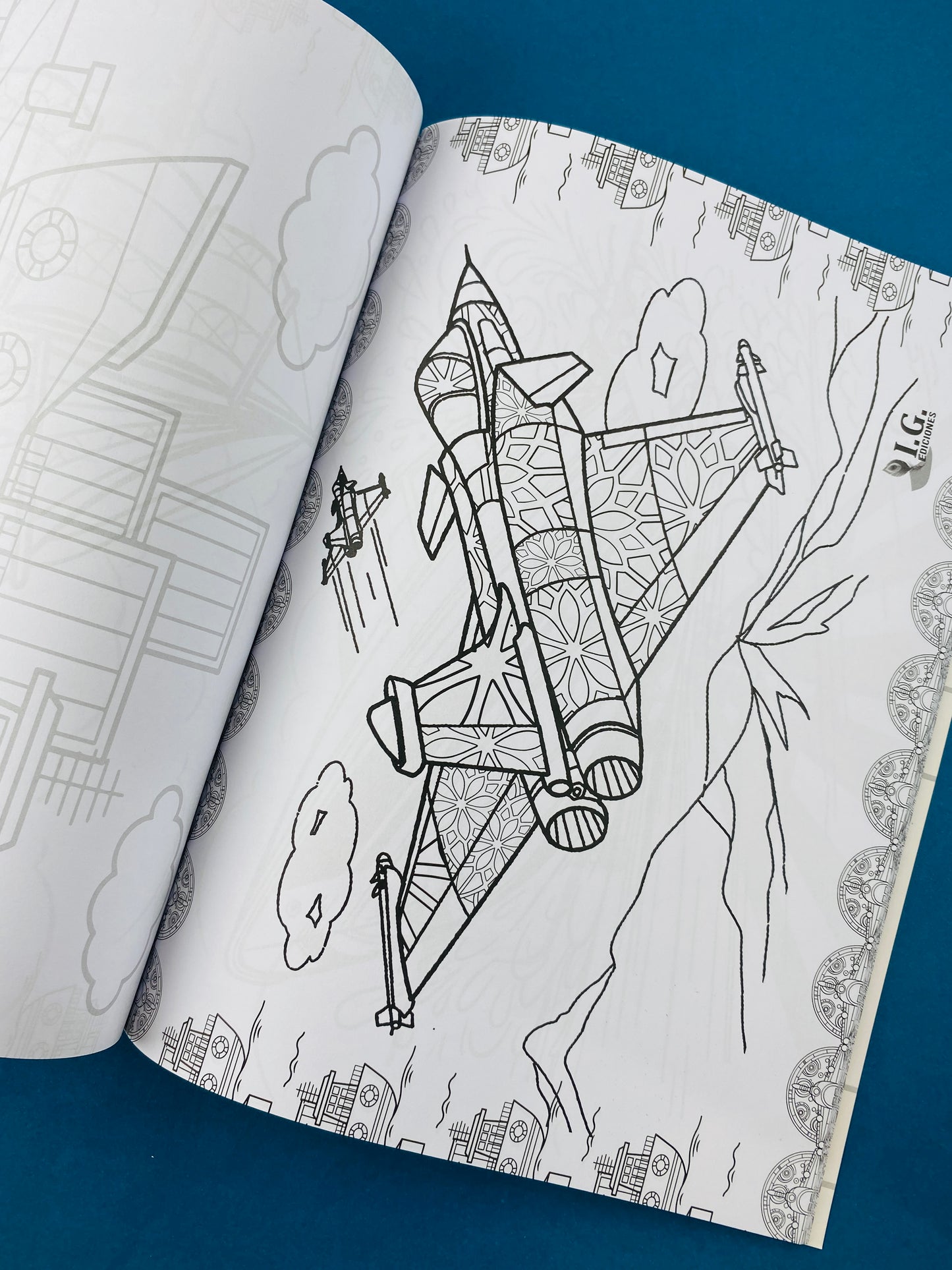 Mándala aviones y barcos